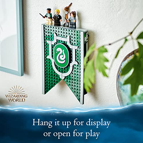 LEGO Harry Potter Slytherin House Banner Set 76410 - Hogwarts Castle Common Room Toy