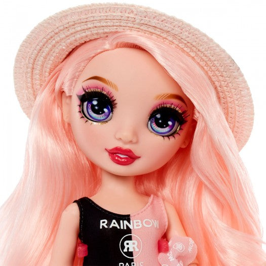 Doll Rainbow High series Pacific Coast - Bella Parker