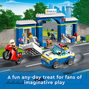 LEGO City Police Station Chase 60370, Playset