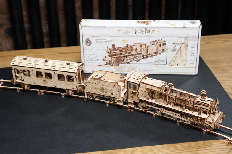 UGEARS Harry Potter Hogwarts™ Express - Working Wooden Model Train