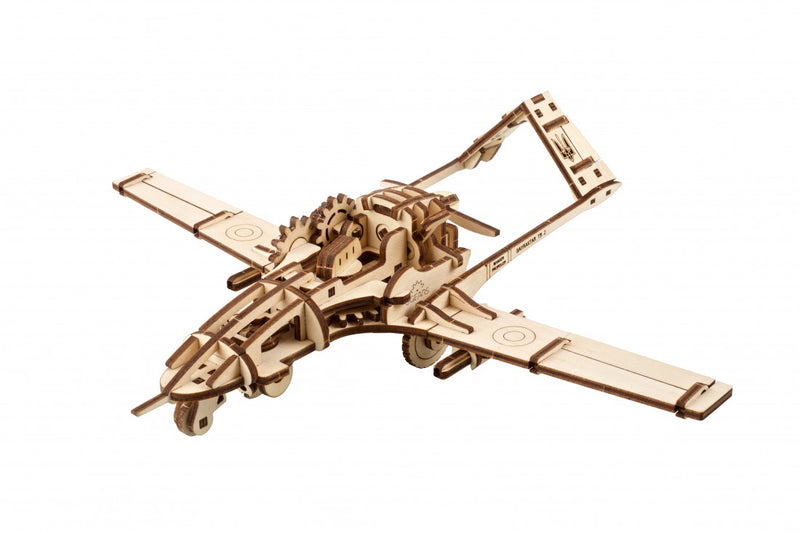 UGEARS | Bayraktar TB2 Kampfdrohne | Mechanisches Holzmodell