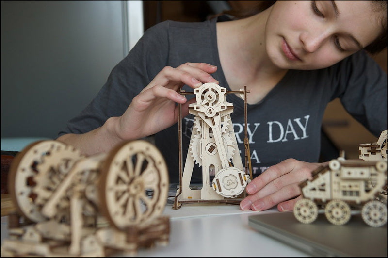 UGEARS - Mechanical Wooden Models - Pendulum educational model kit