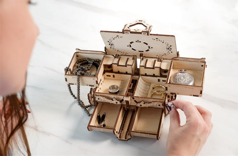 Ugears Mechanical Wooden Antique Box - Exquisite Jewelry and Treasure Chest